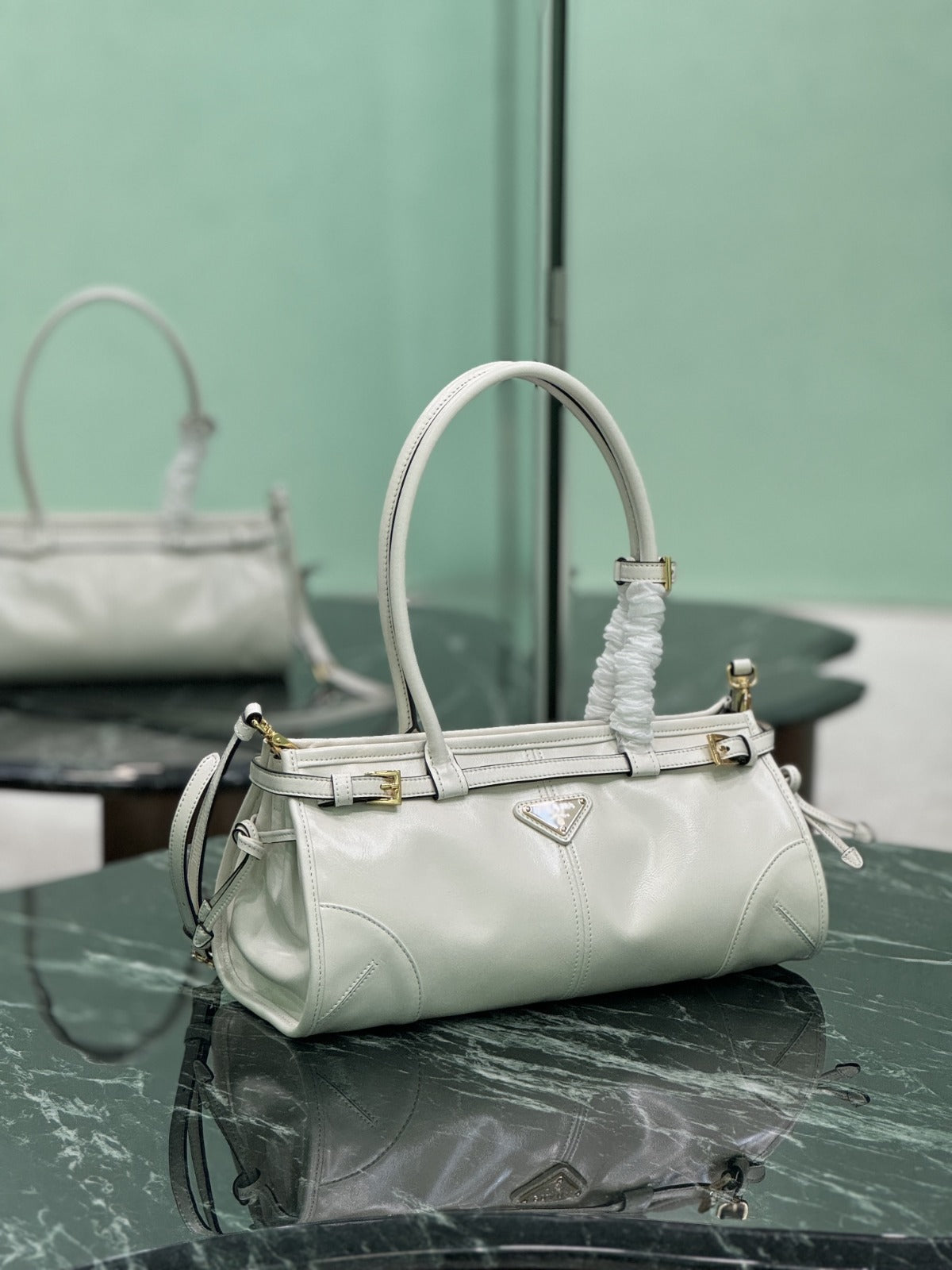 White Bonnie Medium Leather Handbag