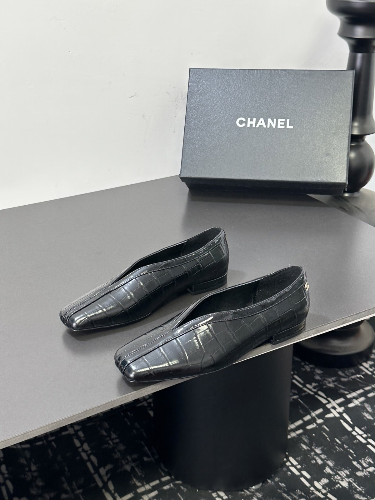 Black Ballet Flats