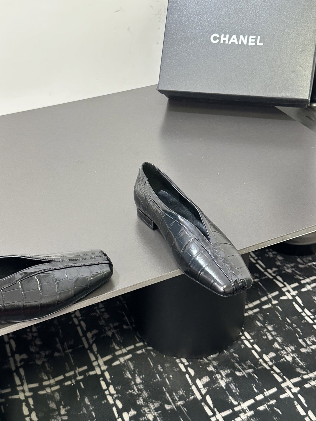 Black Ballet Flats