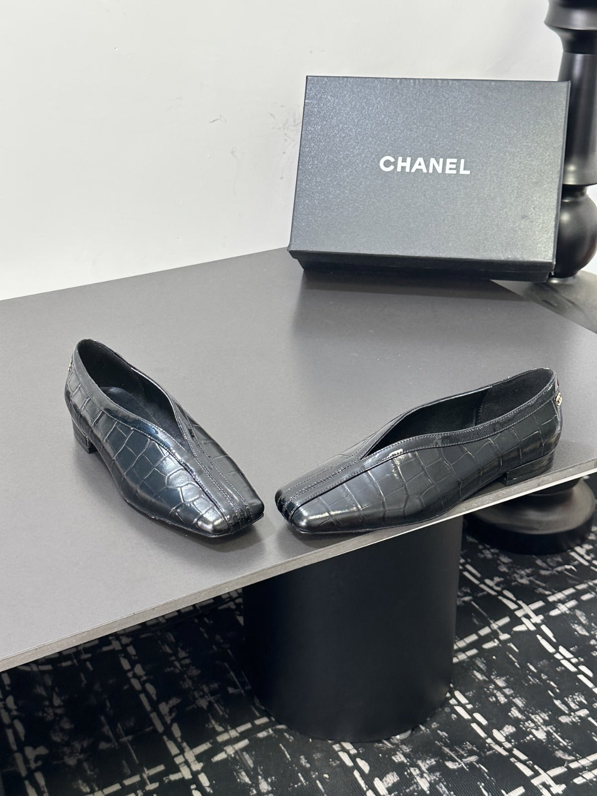 Black Ballet Flats