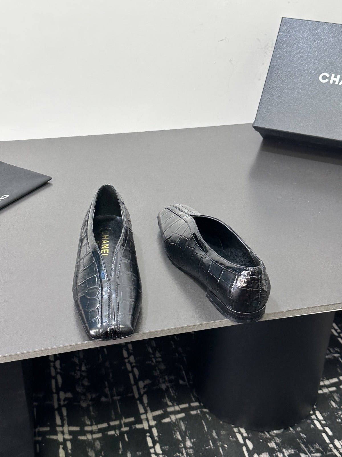 Black Ballet Flats
