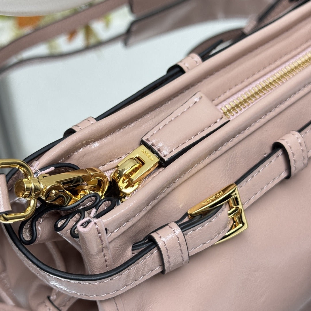 Lily-of-the-Valley Bonnie Small Leather Shoulder Bag