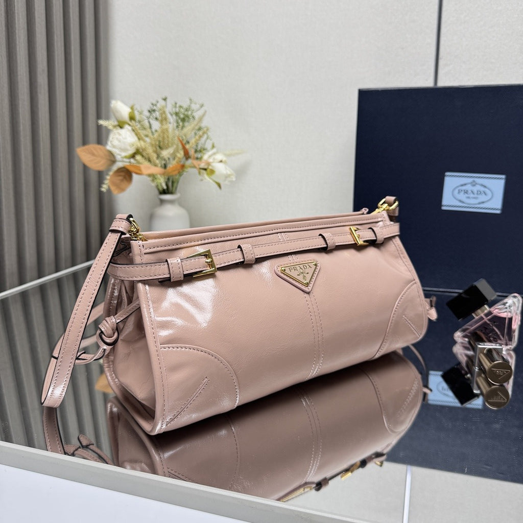 Lily-of-the-Valley Bonnie Small Leather Shoulder Bag