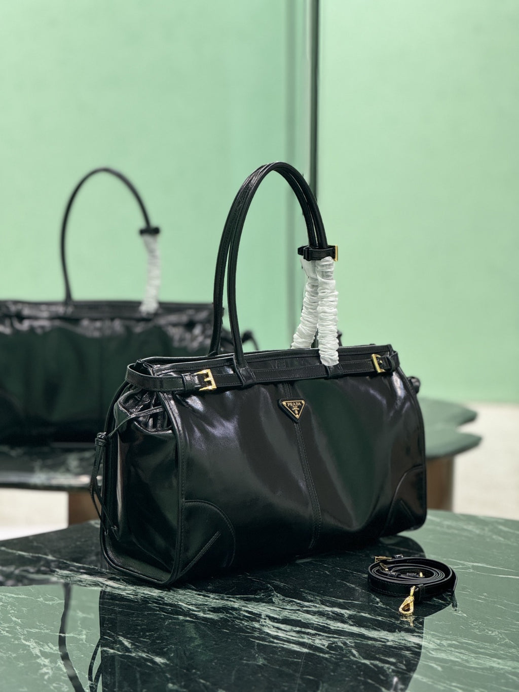 Black Bonnie Large Leather Handbag