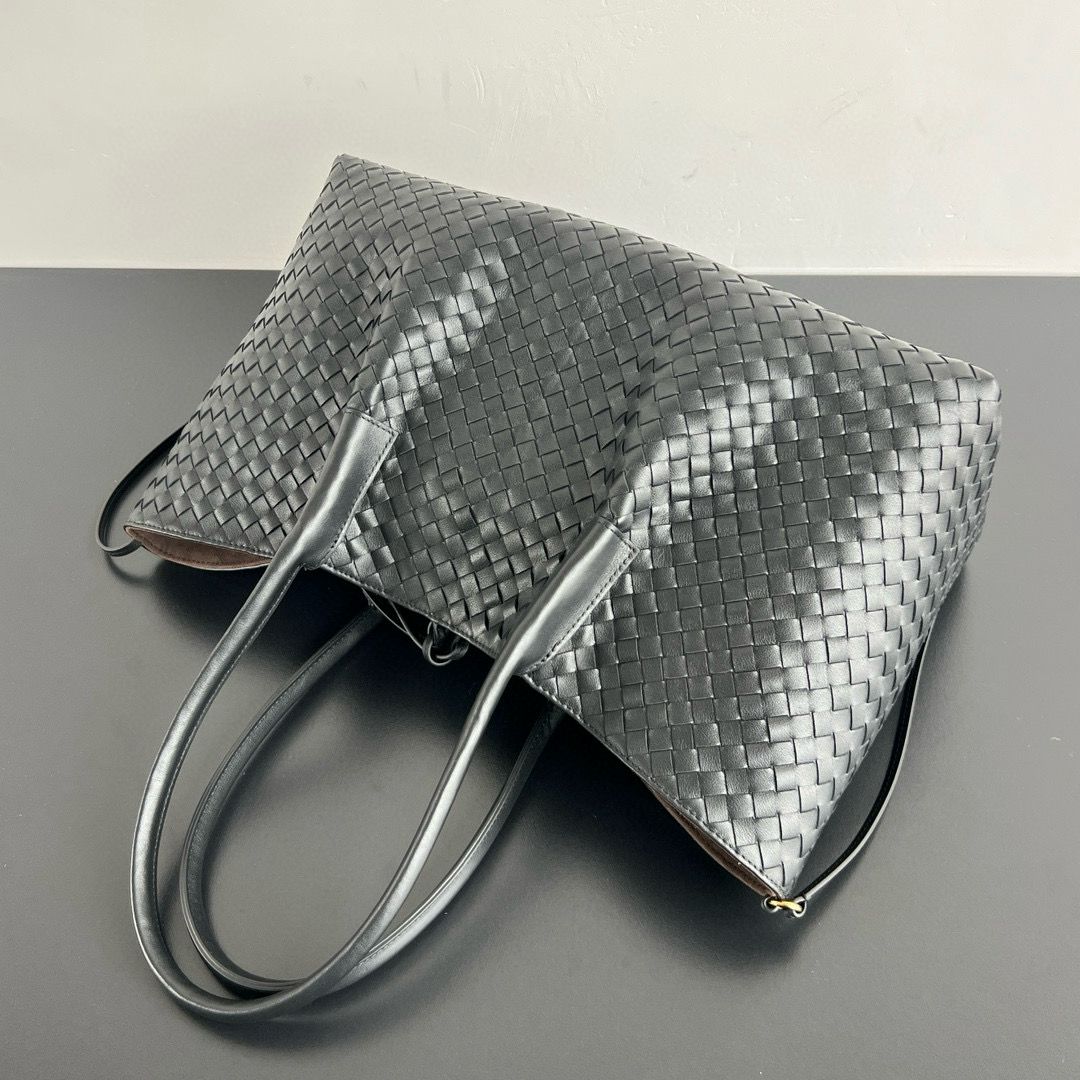 Black/Fondant Large Pinacoteca