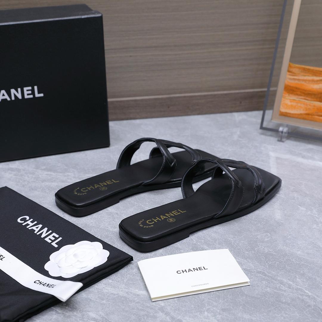Black Mules