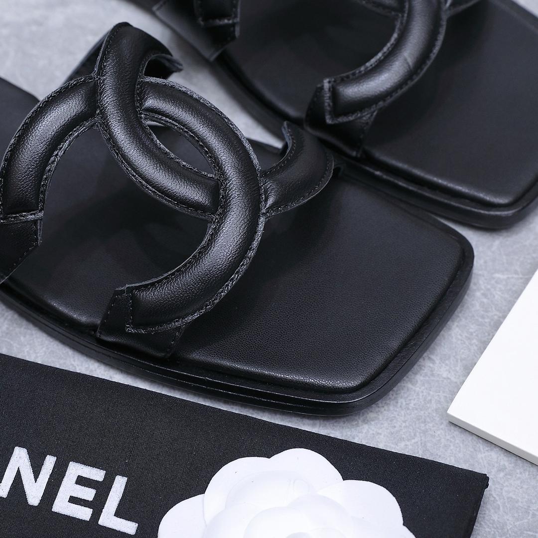 Black Mules