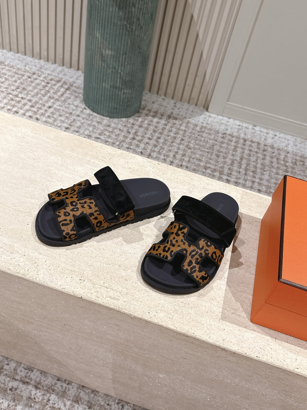 Women's Gold / Noir HC Sandal