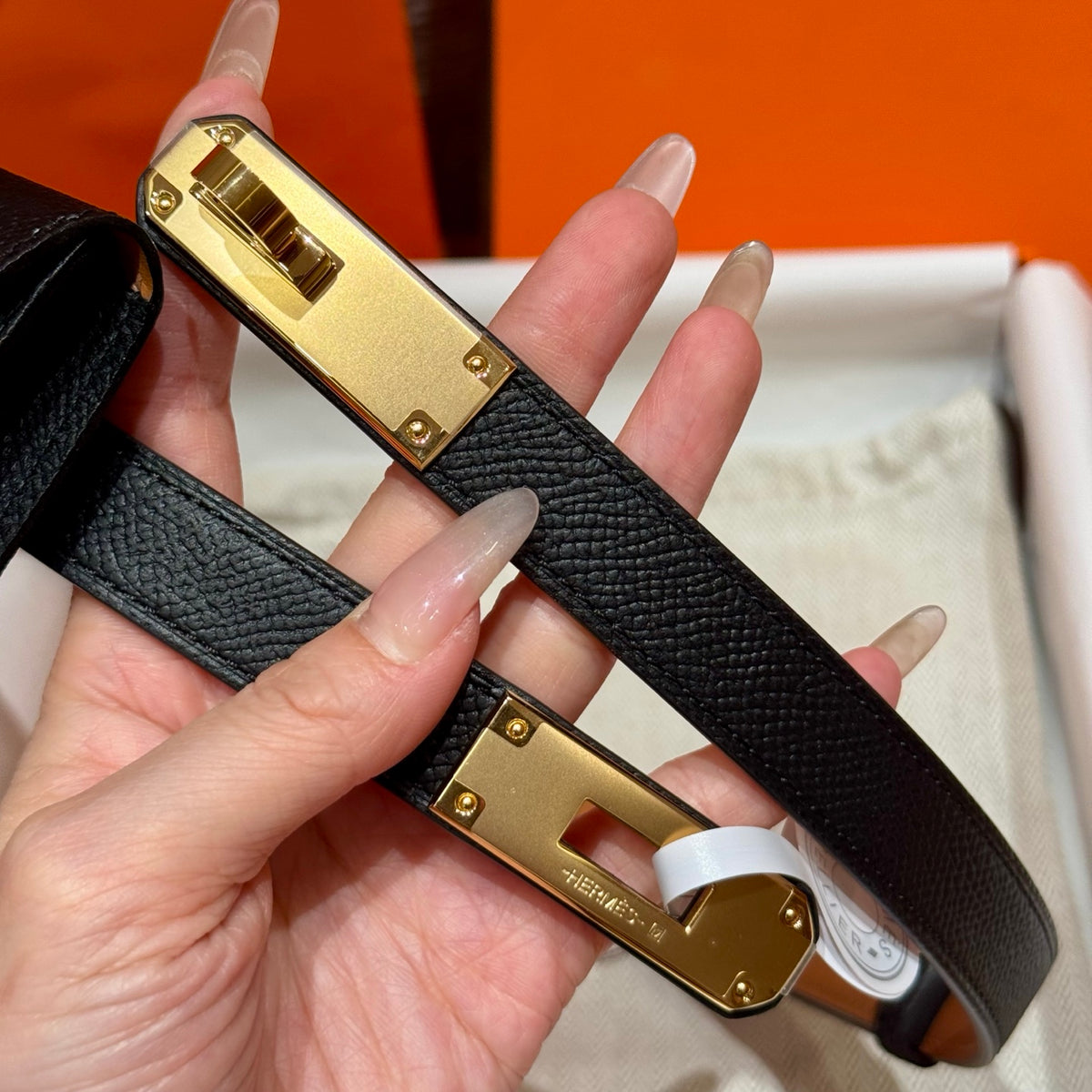 Black Kelly Pocket 18 Belt With Gold Finish