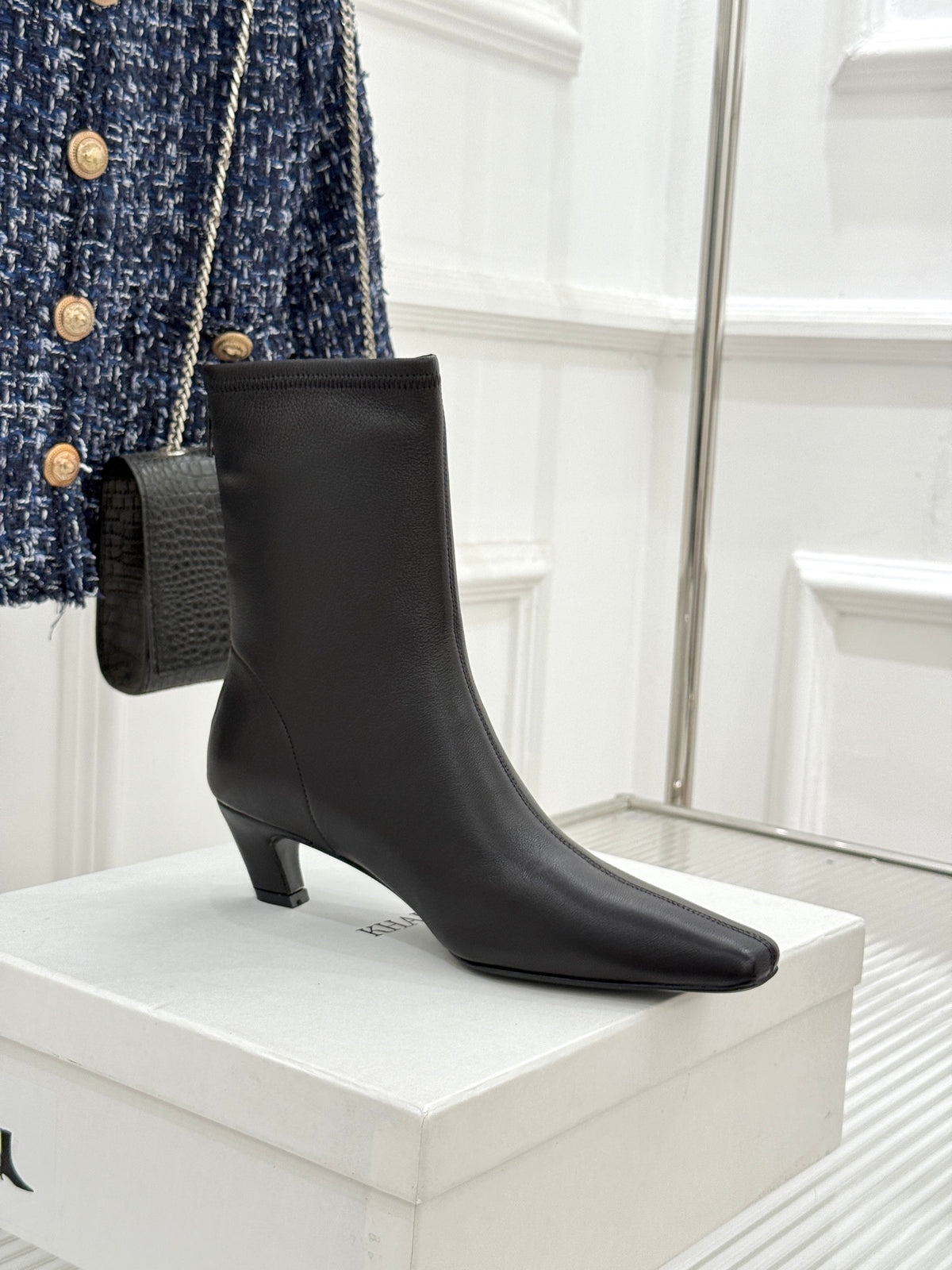 Black Arizona Stretch Ankle Boot