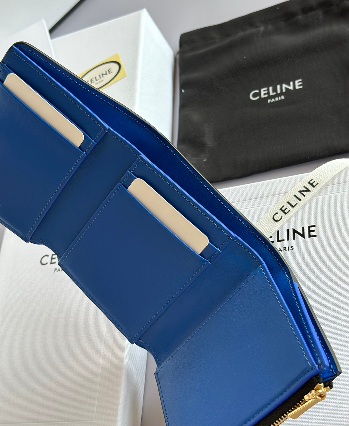 Black / Ultra Blue Fine Wallet Triomphe Stamp