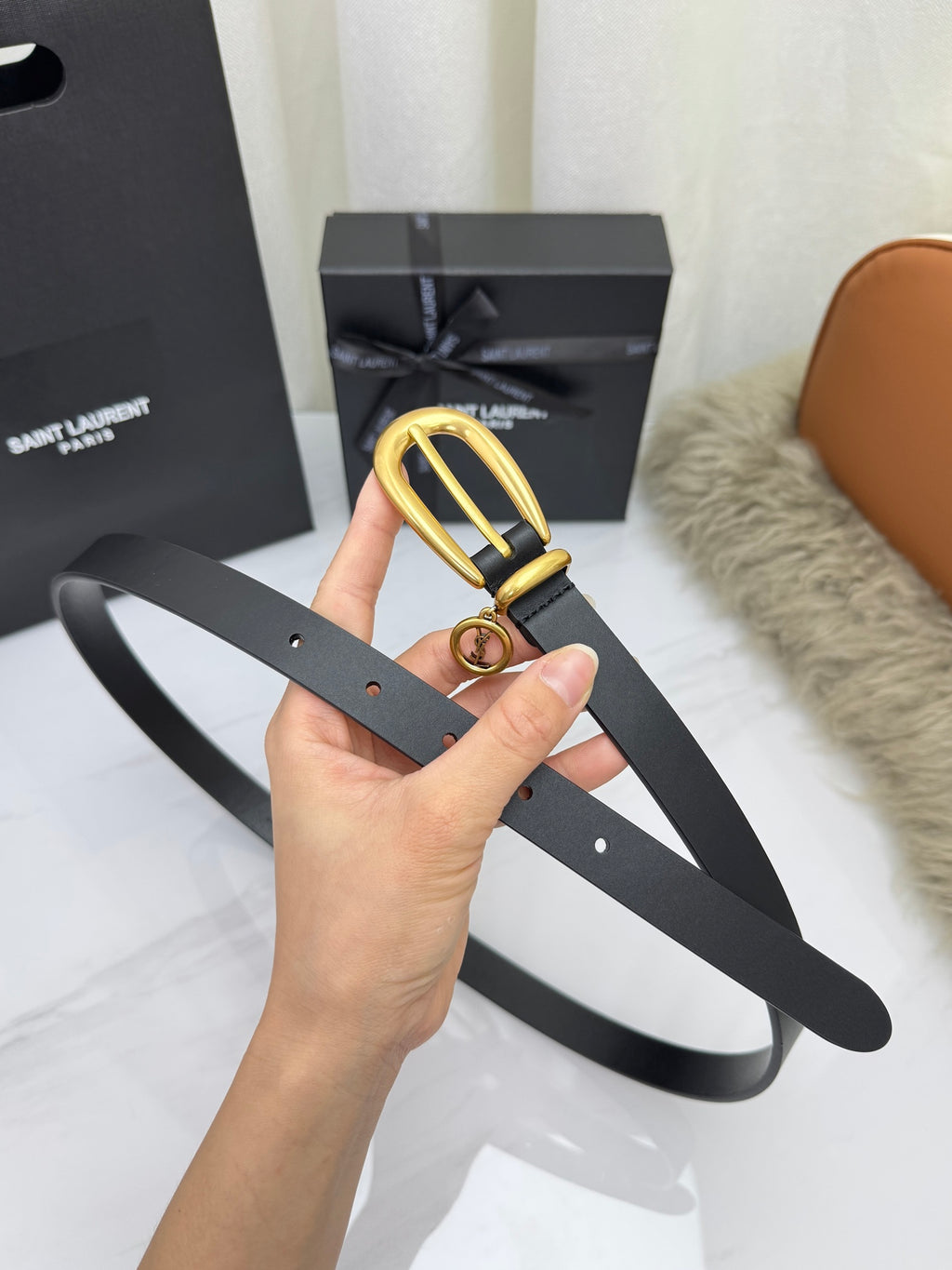 Black Cassandre Charm Elongated Buckle Thin Belt In Leather