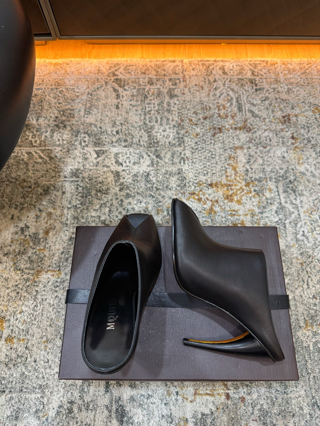 Black Horn Heel Mule - 05