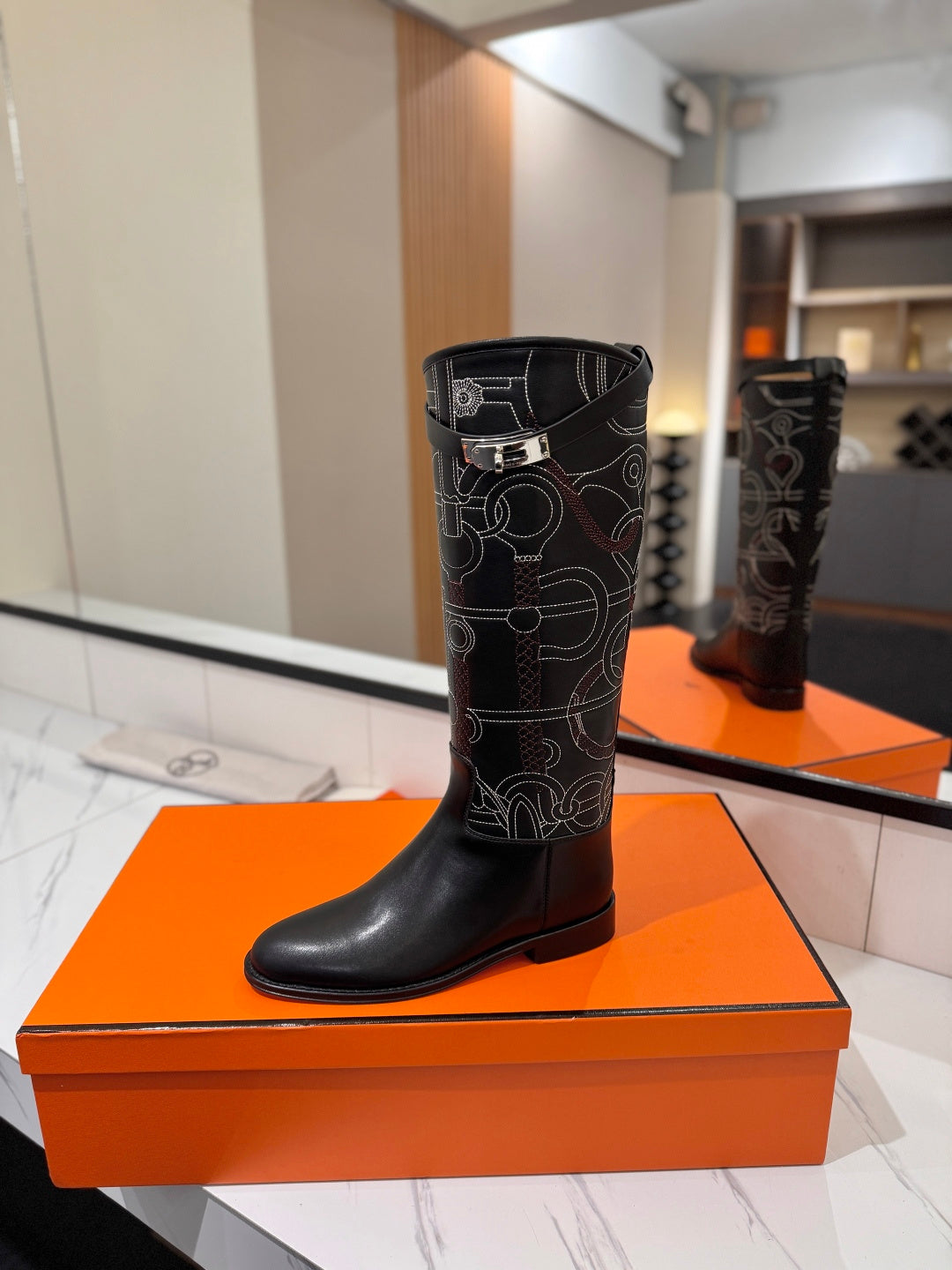 Black Jumping Boot