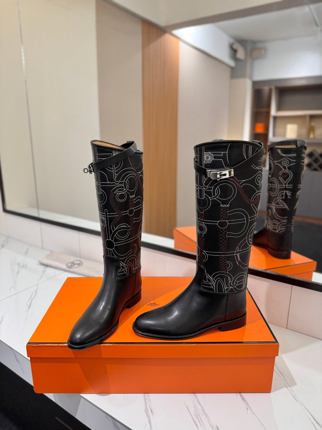 Black Jumping Boot