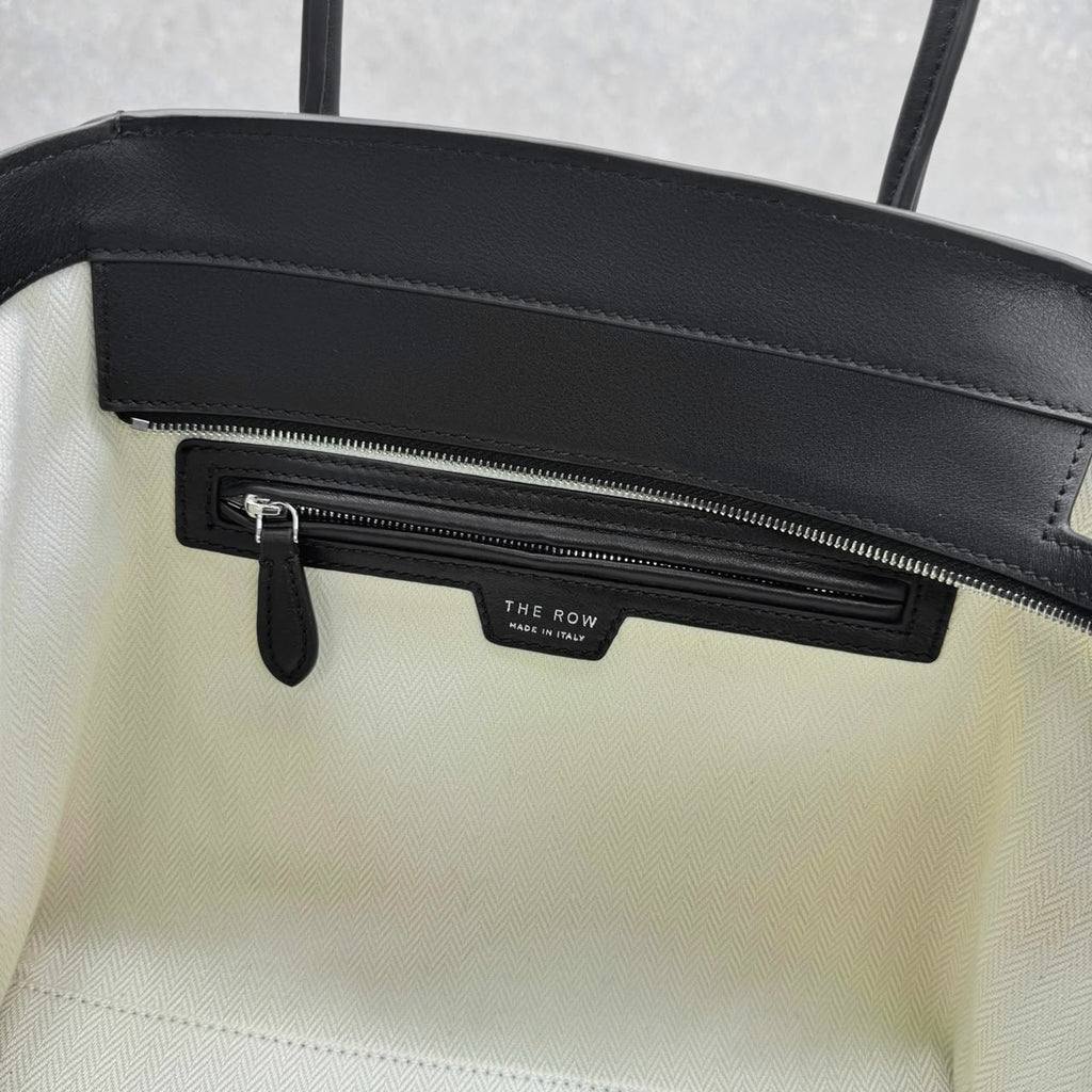 Black Marlo 12 Bag