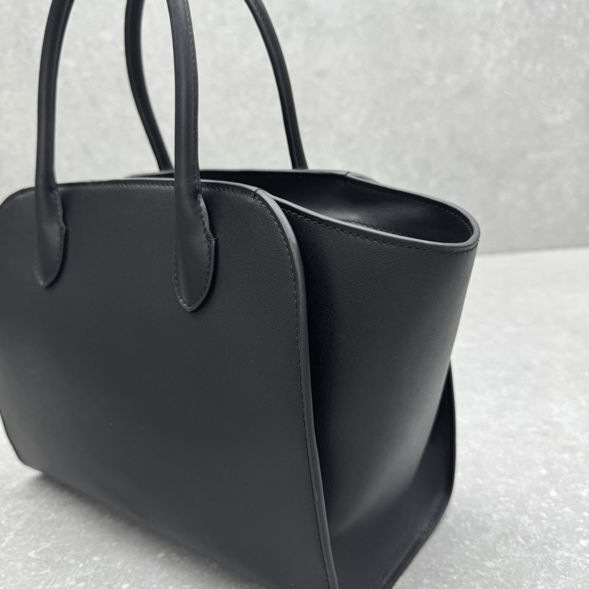 Black Marlo 12 Bag