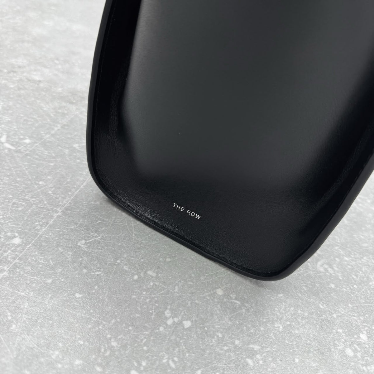 Black Marlo 12 Bag