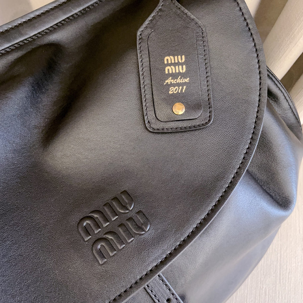 Black Rendez-Vous Leather Bag 10