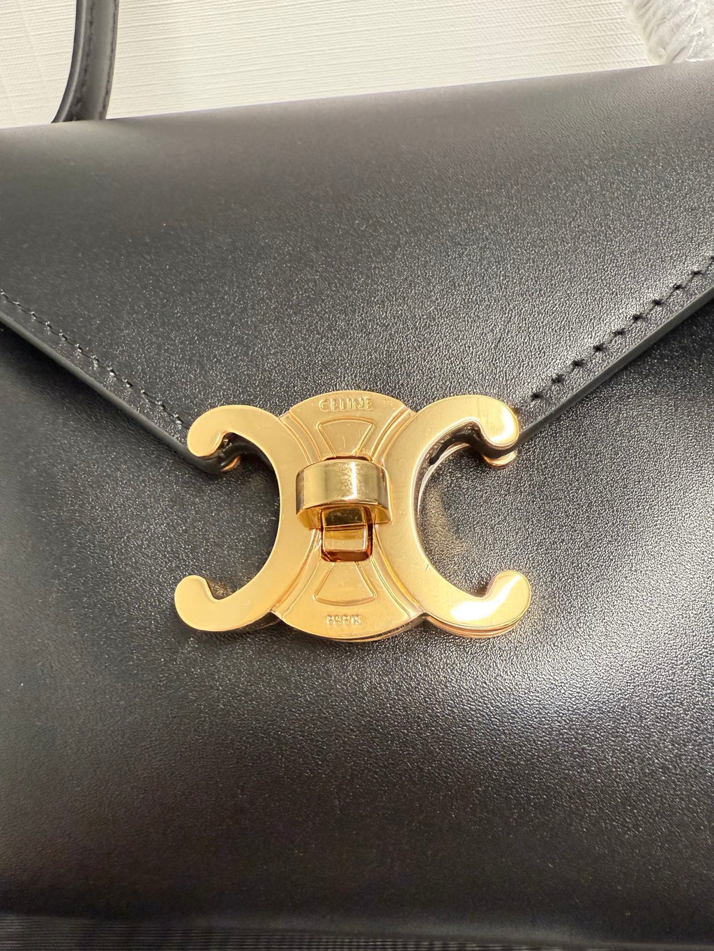 Black Small Flair In Leather - 6