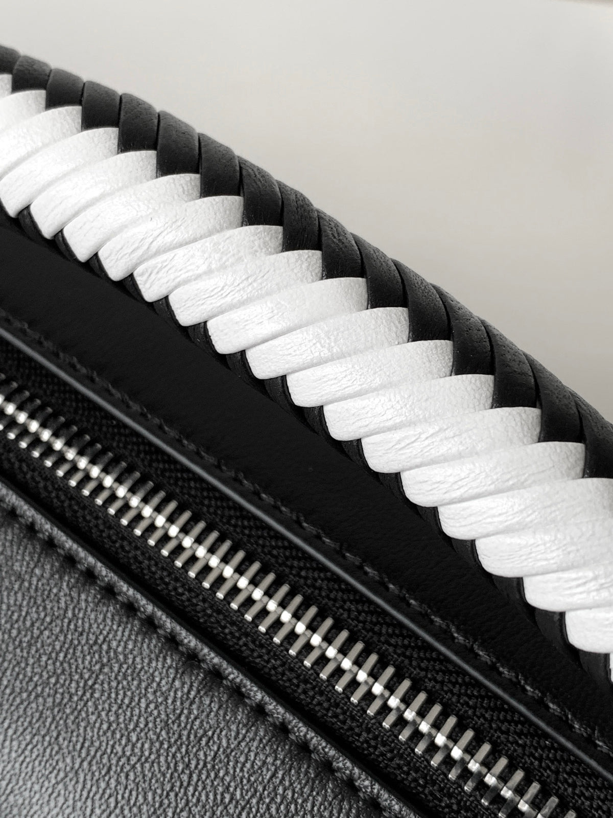 Black/Soft White Cala Mini Bag