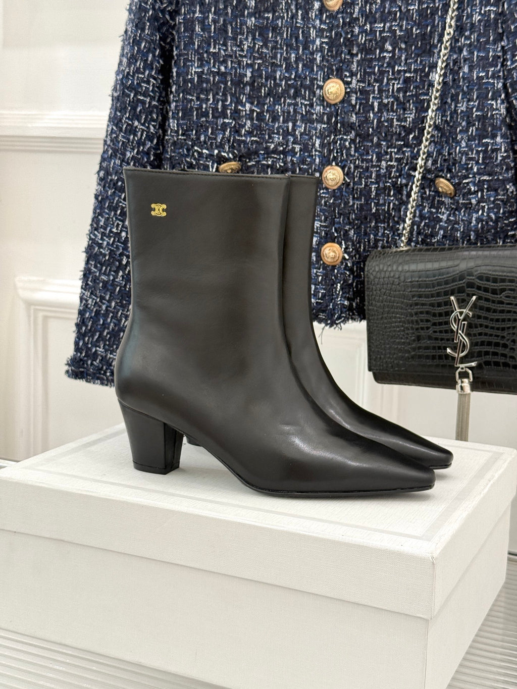 Black Stage Fitted Boot In Lambskin - 2