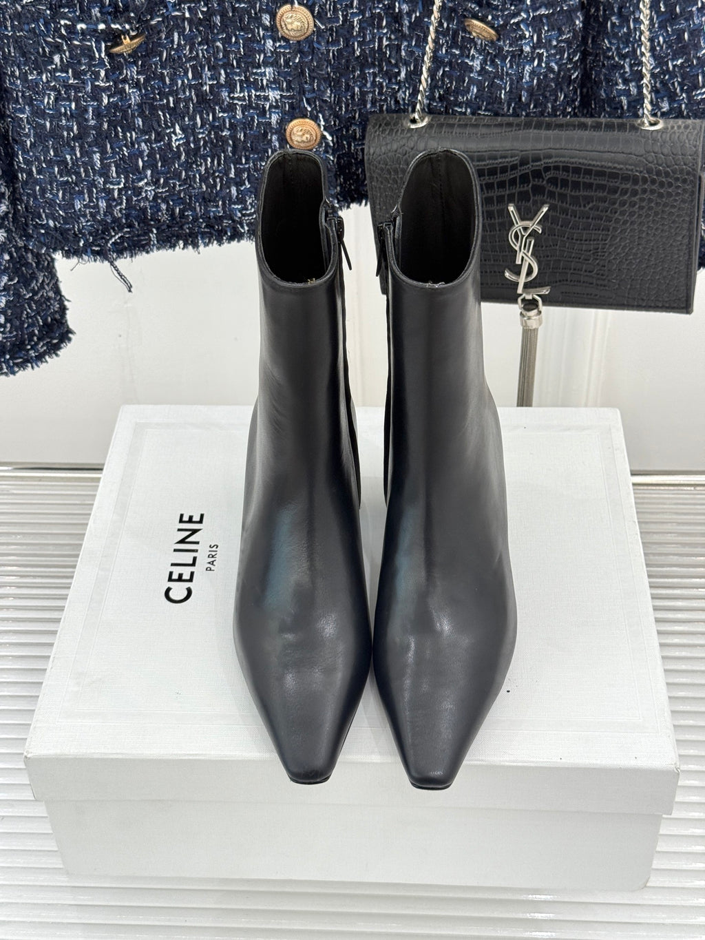 Black Stage Fitted Boot In Lambskin - 3