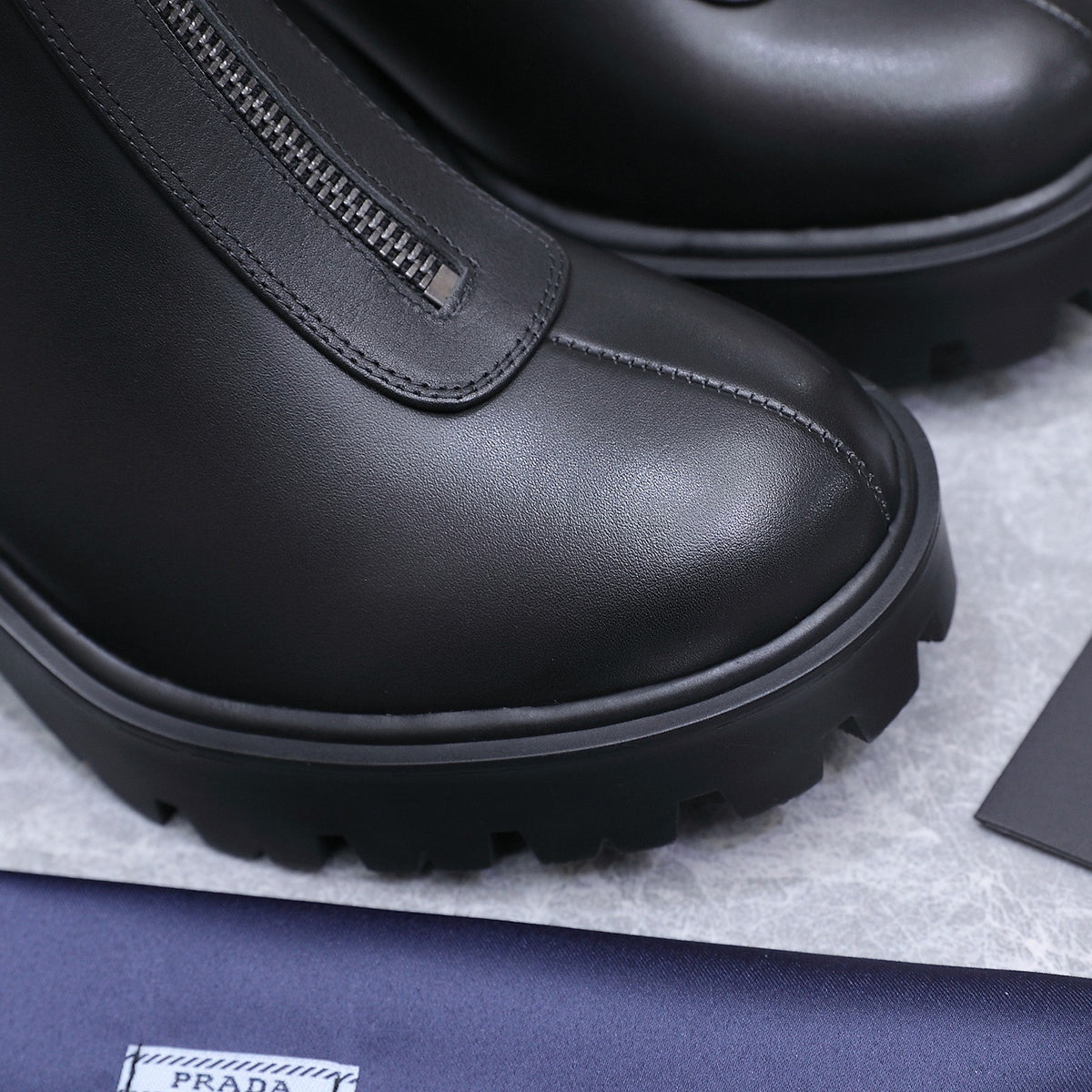 Black Stride Leather Ankle Boots With Zipper - 10