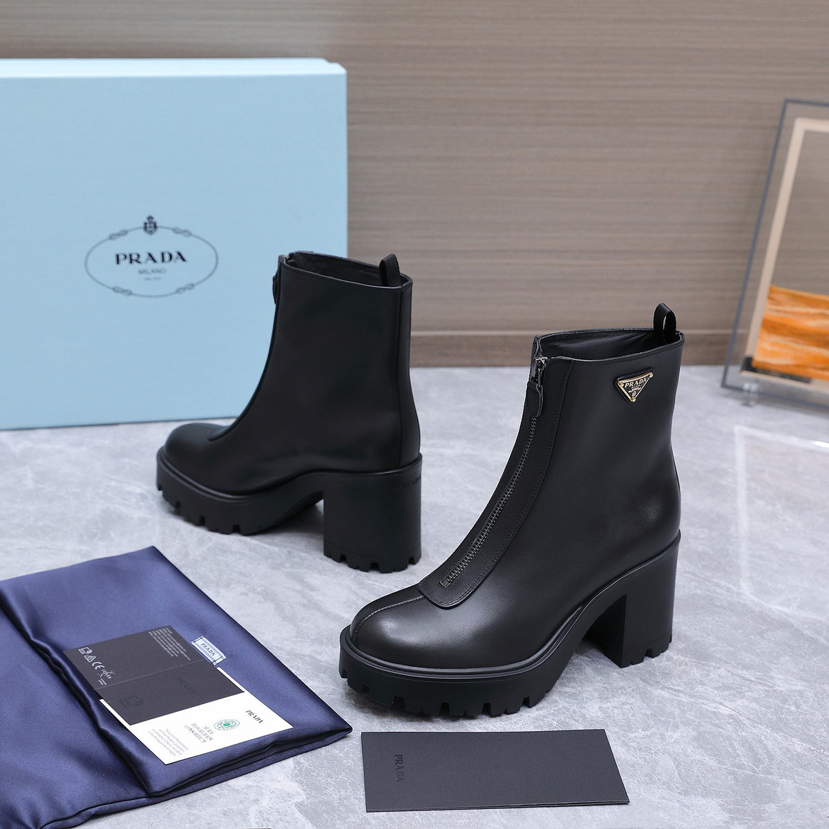 Black Stride Leather Ankle Boots With Zipper - 5