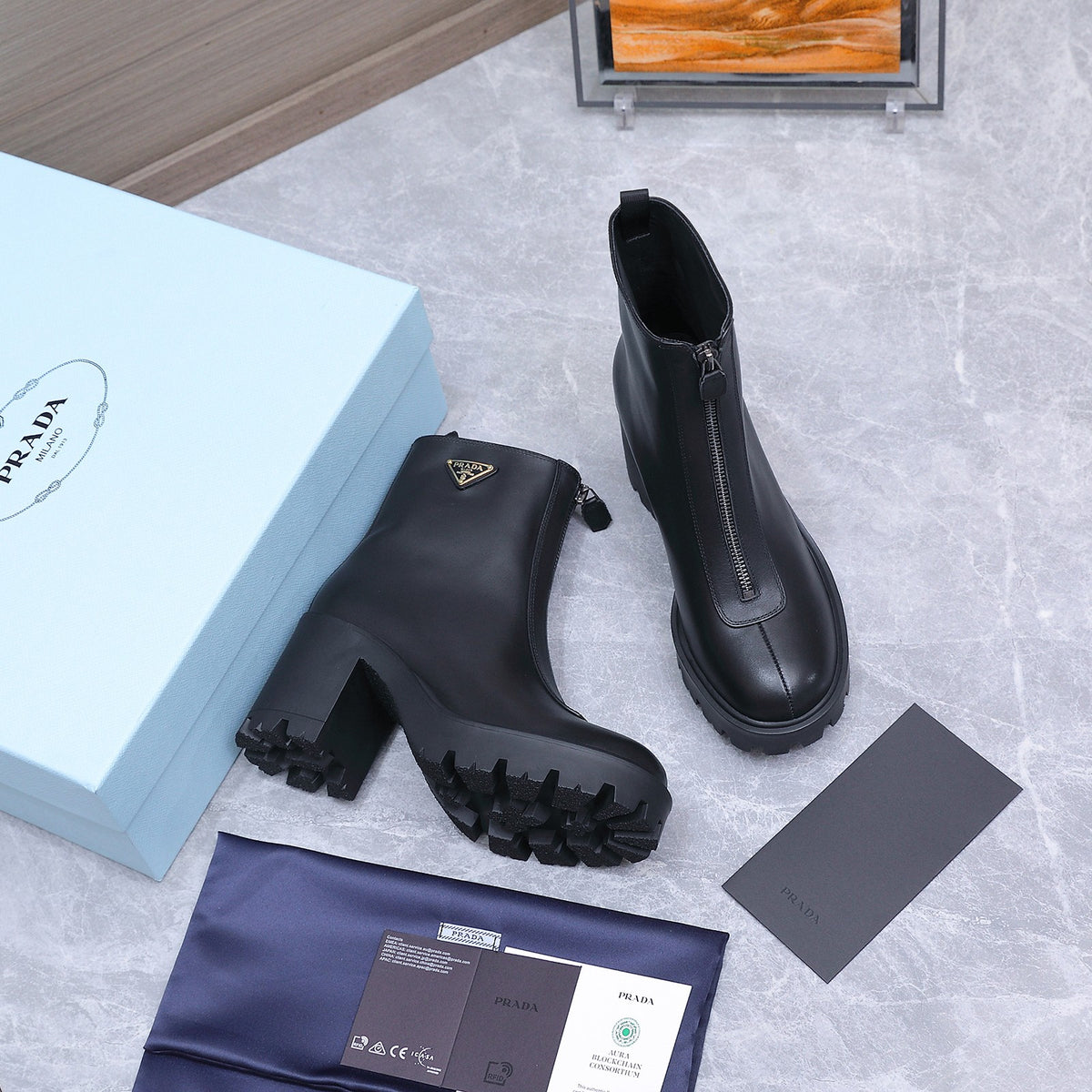 Black Stride Leather Ankle Boots With Zipper - 7