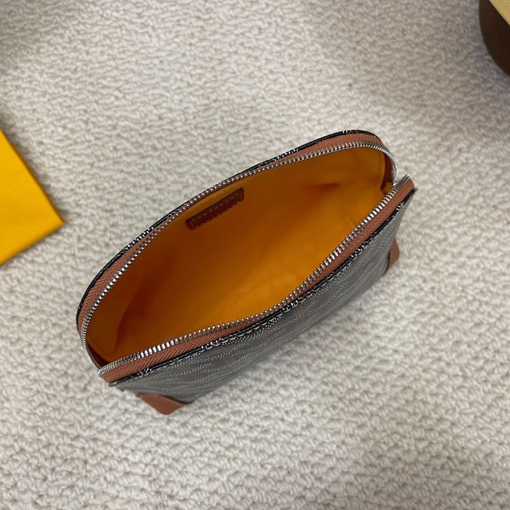 Black & Tan Vendôme Cosmetic Pouch