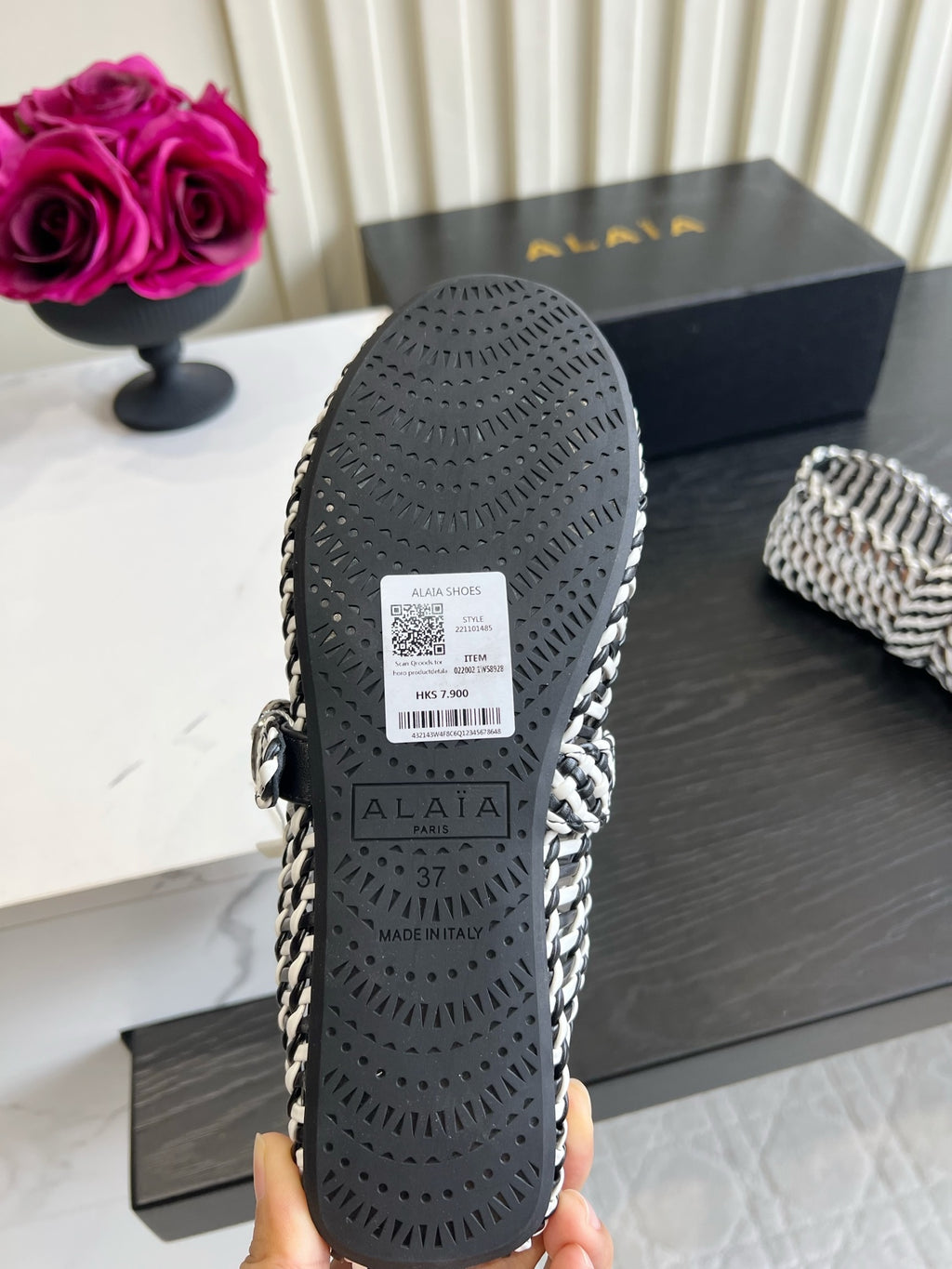 Black And White Ballet Flats In Weaved Leather - view 9