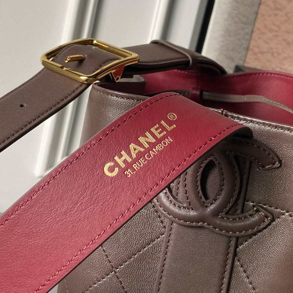 Brown Bucket Bag In Leather - 8