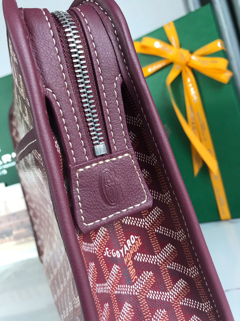 Burgundy Jouvence GM Toiletry Bag
