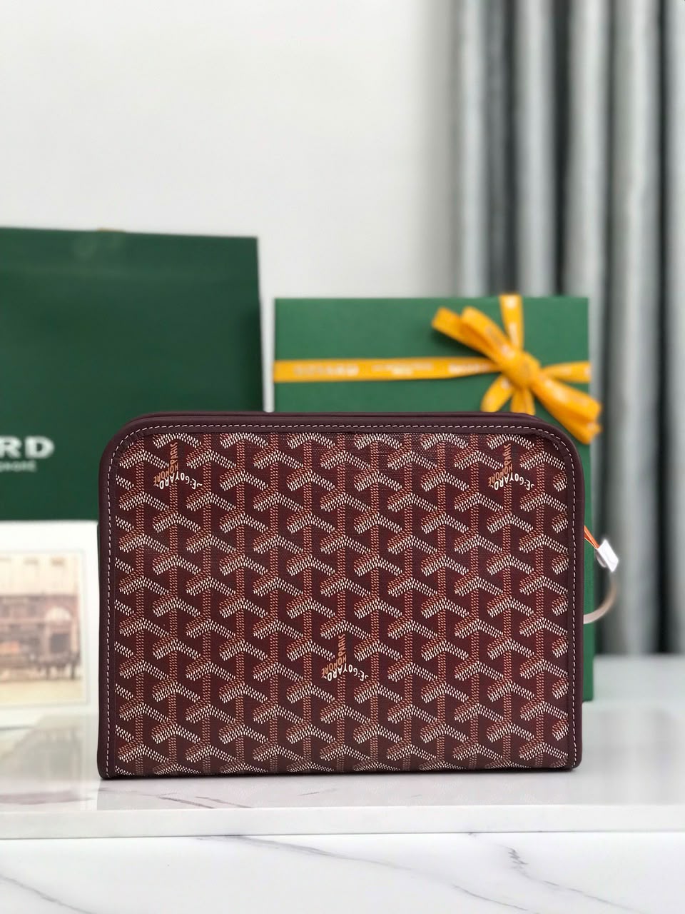 Burgundy Jouvence MM Toiletry Bag