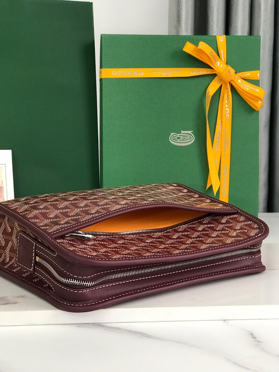Burgundy Jouvence MM Toiletry Bag