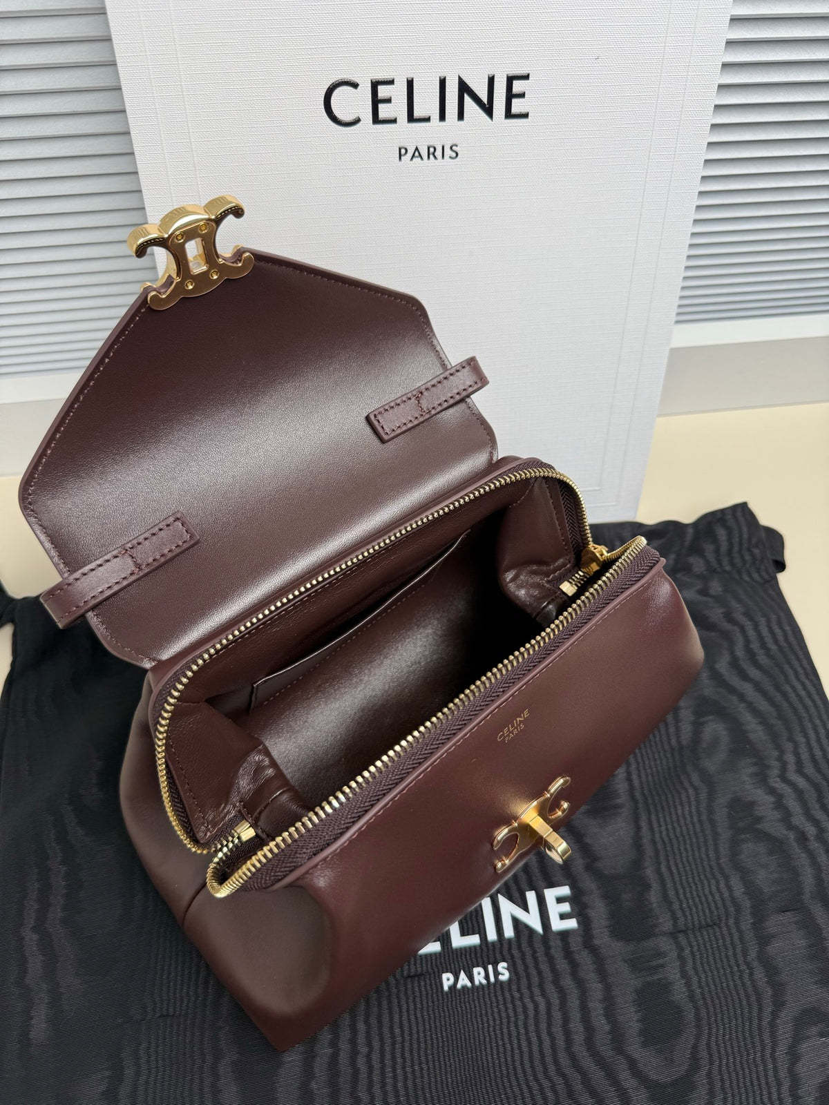 Chestnut Small Flair In Leather - 4