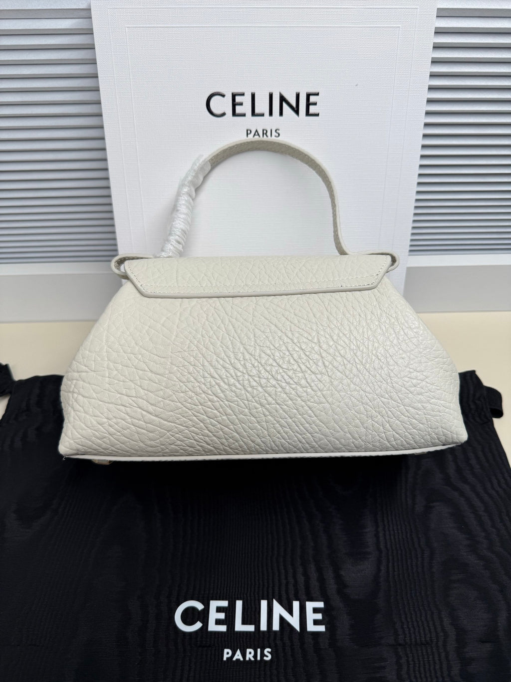 Creamy White Small Flair In Leather - 3