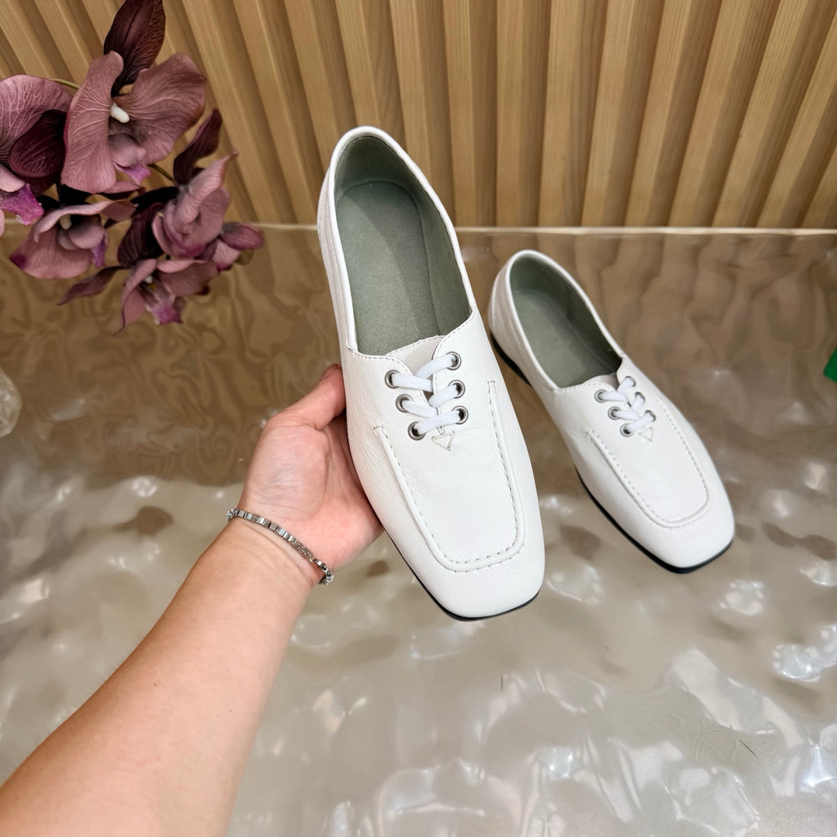Alabaster Gino Lace-Up Shoe