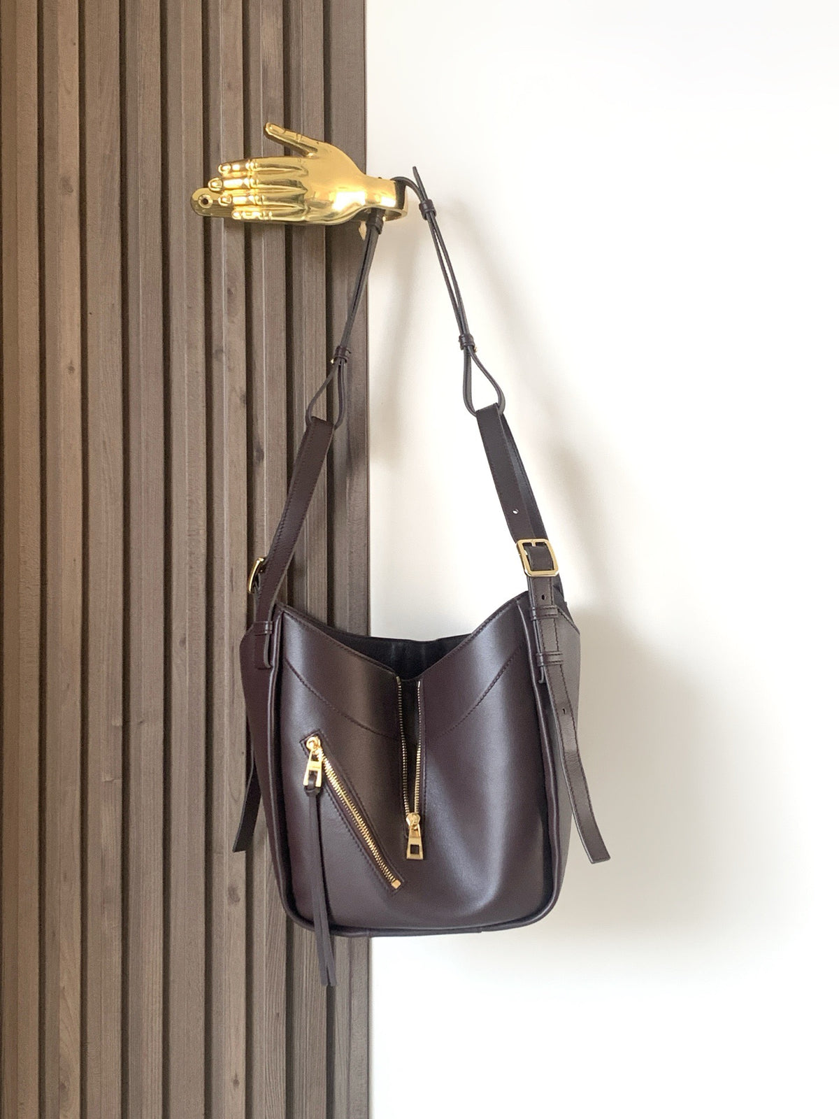 Dark Chestnut Hammock Flip Bag