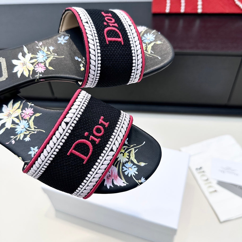 Black Dway Slide