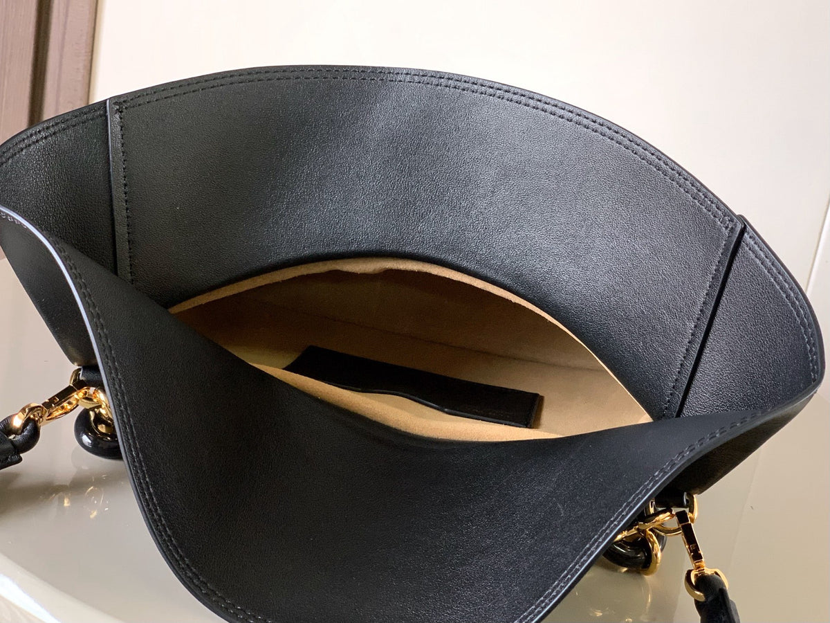 Black Medium Ola Bag In Leather
