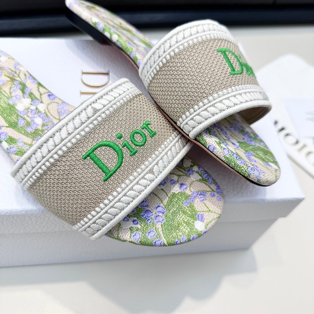 Multicolor Lily Dway Slide