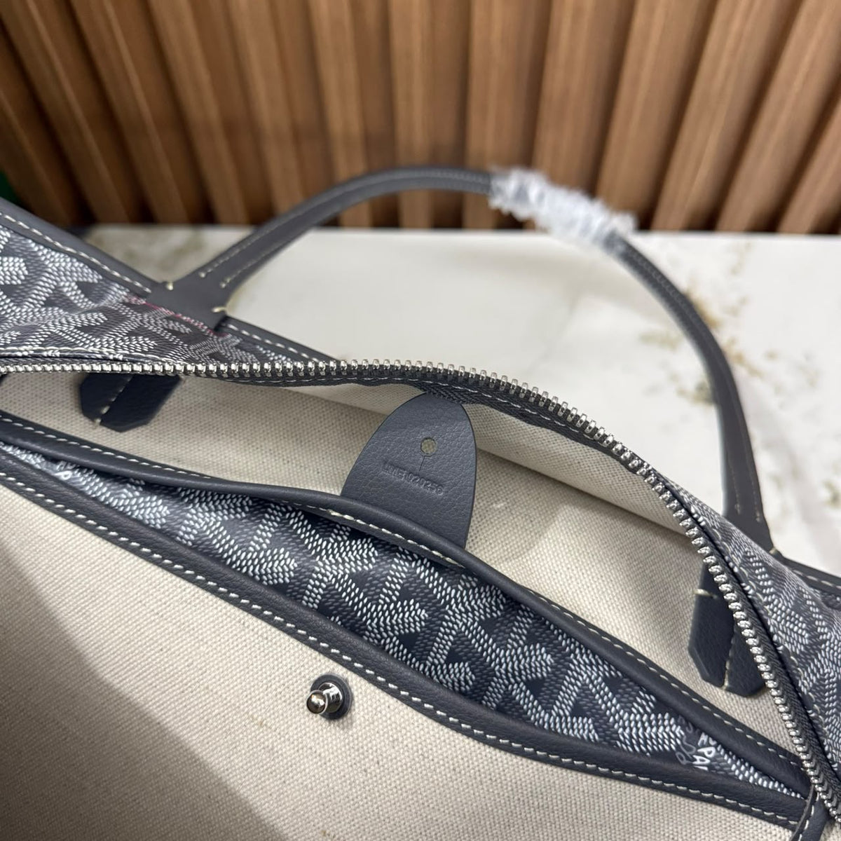 Grey Artois MM Bag - view 2