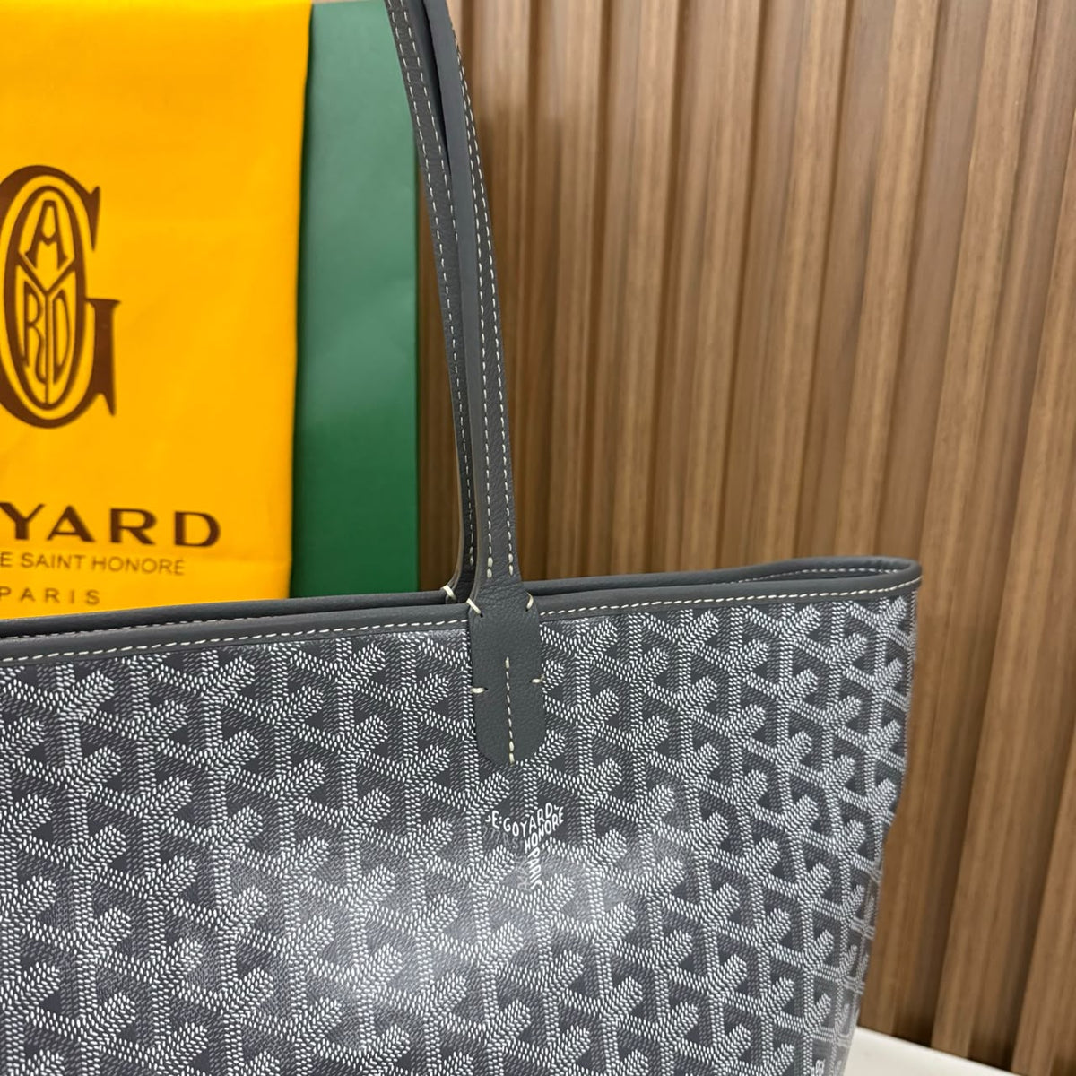 Grey Artois MM Bag - view 9
