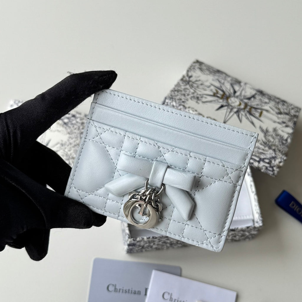 Ice Blue Freesia Card Holder - 9