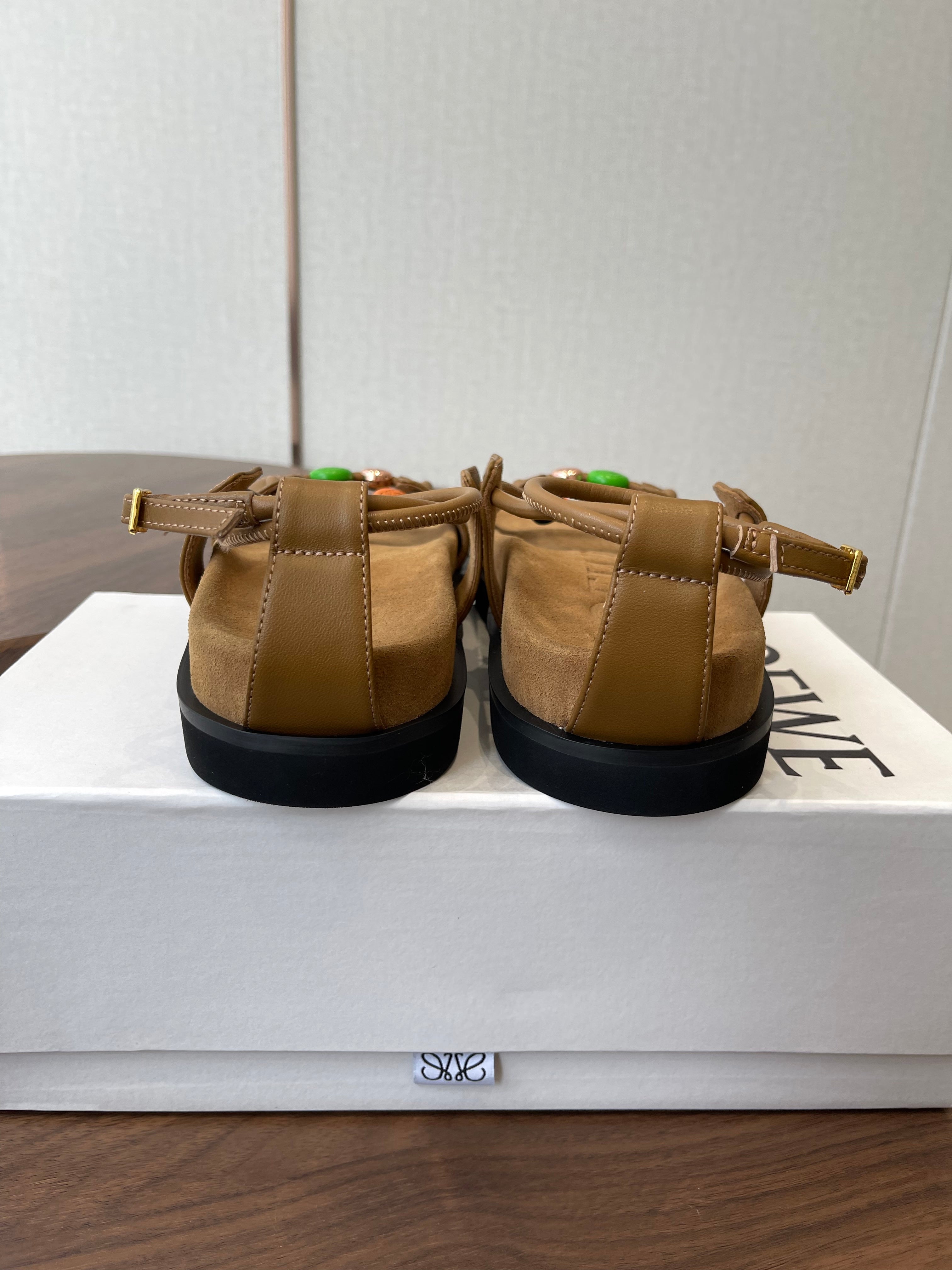 Camel Pebble Beads Fussbett Sandal