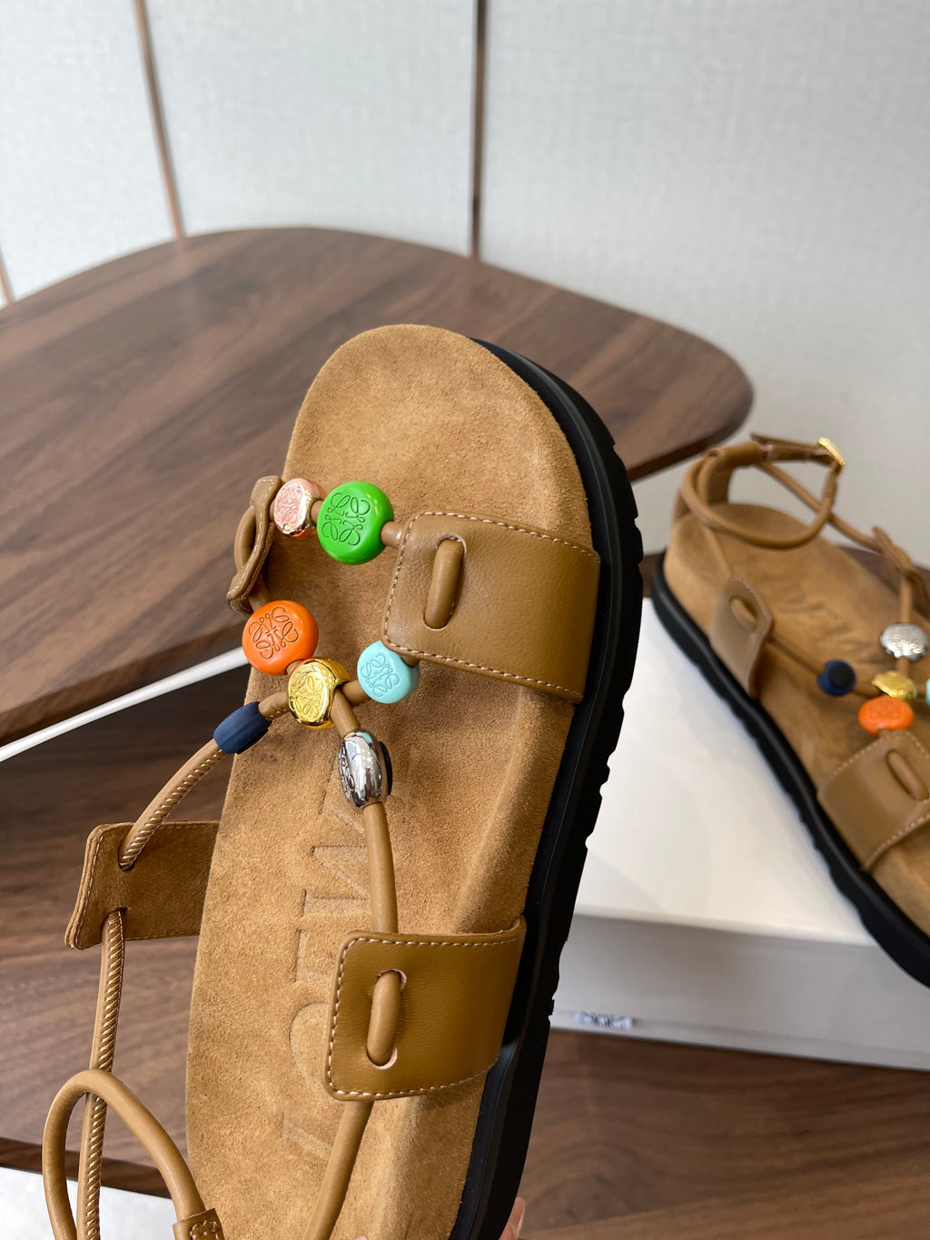 Camel Pebble Beads Fussbett Sandal