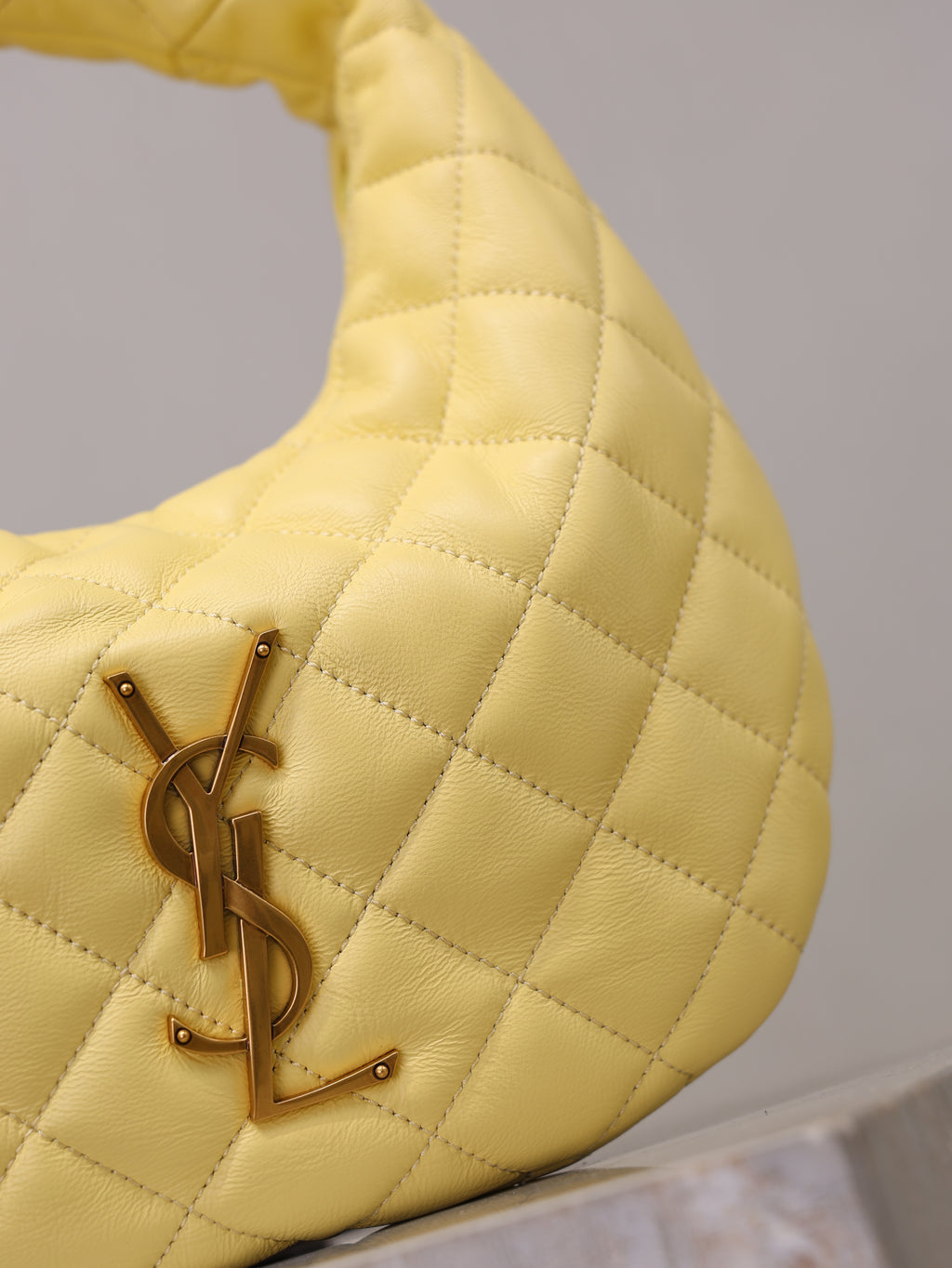 Soft Lemon Icarino In Quilted Leather