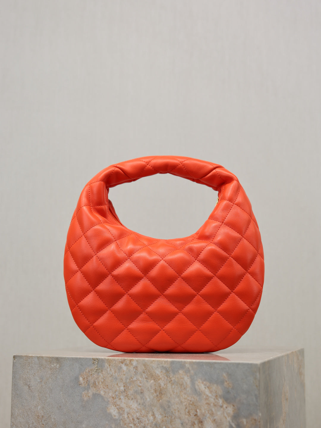 Celosia Icarino In Quilted Leather